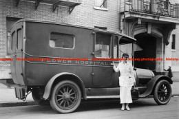 F014994 Ambulance. Nurse. Flower Hospital - REPRODUCTION - Other & Unclassified