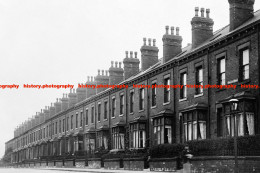 F015745 View Of A Street With Beautiful Houses. Reginald Mount In Leeds. 1920 - REPRODUCTION - Other & Unclassified