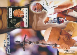 Guinea-Bissau Block 499 (kompl. Ausgabe) Postfrisch 2005 Papst Johannes Paul II. - Guinée-Bissau