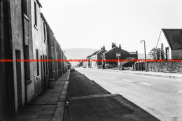 Q003376 Frizington. Street View. Cumbria. 1971 - REPRODUCTION - Autres & Non Classés