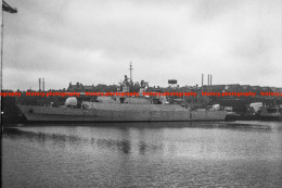 Q003633 Military Ship. Barrow In Furness. Cumbria. 1971 - REPRODUCTION - Autres & Non Classés