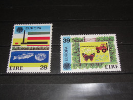 IERLAND,  NUMMER  589-590  POSTFRIS ( MNH), - Nuevos