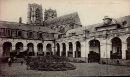 CORBIE   ( SOMME )    INTERIEUR DE L  ' HOPITAL - Corbie