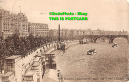 R436286 London. The Thames Embankment From The River. Selfridge - Autres & Non Classés