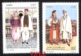 Année 2015-N°1716/1717 Neufs**MNH : Tenues Traditionnelles - Algeria (1962-...)