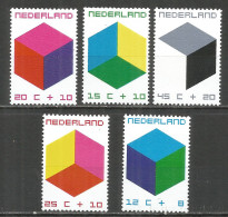 NETHERLANDS 1970 Year , Mint Stamps MNH (**)  - Neufs