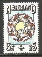 NETHERLANDS 1976 Year , Mint Stamp MNH (**)  - Unused Stamps