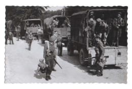 Armée Belge - Infanterie Transportée Par Camions - Belgisch Leger - Infanterie Door Vrachtwagens Gevoerd - Animée - Matériel