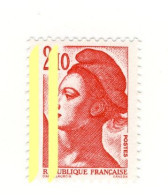 Liberté 2fr10 Rouge YT 2319h 2 Bandes Phospho à Gauche, Papier MAT. Voir Le Scan. Cote YT : 15 €, Maury N° 2328k : 18 €. - Ungebraucht