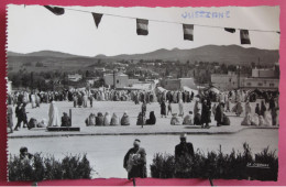 Visuel Pas Très Courant - Maroc - Ouezzane - La Place Du Souk - Andere & Zonder Classificatie