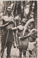 Région D ' Ouesso ( Moyen  Congo )  Chasseur S Pygmées - Sonstige & Ohne Zuordnung