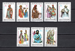 RWANDA N° 346 à 353    NEUFS SANS CHARNIERE   COTE 6.00€     COSTUME  VOIR DESCRIPTION - Unused Stamps