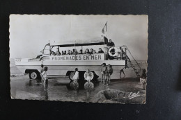 S-C-85 / France - [59] Nord -  Malo-Les-Bains Bateau Amphibie ( Attention !! Plie Au Coin Du Bas A Droit ) / 1963 - Malo Les Bains