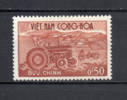 VIETNAM DU SUD   N° 153   NEUF SANS CHARNIERE COTE 0.35€    AGRICULTURE TRACTEUR - Vietnam