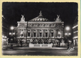 PARIS La Nuit : L'Opéra Illuminé / CPSM (voir Scan Recto/verso) - Paris La Nuit