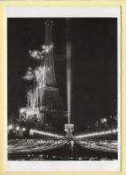 PARIS La Nuit : Photomontage (voir Scan Recto/verso) - Parigi By Night