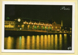 PARIS La Nuit : La Seine Et Le Musée D'Orsay (voir Scan Recto/verso) - Paris By Night