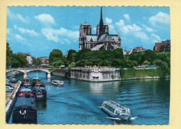 PARIS (04) Notre-Dame / L'Ile De La Cité Et La Seine / Bateaux / Péniches / CPSM (2 Scans) - Arrondissement: 04