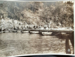 1914 1918 Soldats Italiens  Passage D Un Pont Provisoire - Guerra, Militares