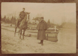 Batellerie Péniche * Photo Ancienne Circa Ww1 Guerre 14/18 * Thème Péniches Barge Chaland * Militaire Cheval Régiment - Embarcaciones