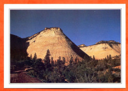 ETATS UNIS  USA  Utah Montagnes Typiques Du Parc National De Zion - Aardrijkskunde