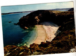 Presqu'île De Crozon , Petite Crique Dans Les Falaises Du Château De Dinan ( 1979 ) - Crozon