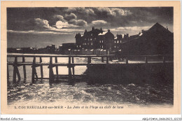 ABQP2-14-0118 - COURSEULLES-SUR-MER - La Jetee Et La Plage Au Clair De Lune - Courseulles-sur-Mer