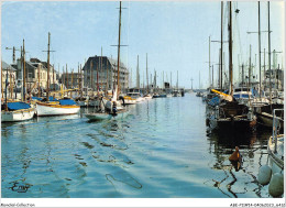 ABEP11-14-0895 - COURSEULLES-SUR-MER - Dans Le Bassin Des Yachts - Courseulles-sur-Mer