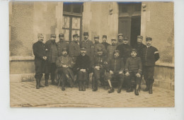 BRÉTIGNY SUR ORGE - GUERRE 1914-18 - Lot De 2 Cartes Photos Militaires (N° 40 Sur Uniformes) - Bretigny Sur Orge