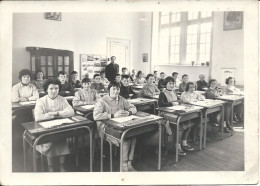 LE GUIVINEC - Photo De Classe 1960 ? P. PRIOL Photographe - Guilvinec