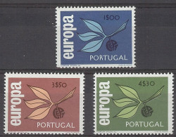 Europa 1965. Portugal Mi 990-92 (**) - 1965