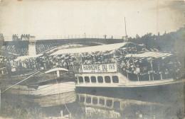 CARTE PHOTO - Sur La Seine, Péniche Et Bateau Harmonie Du IV De Paris. - Hausboote