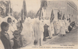 CPA (  MAROC) SCENES ET TYPES  Femmes Marocaines Un Jour De Fete (b.bur) - Autres & Non Classés