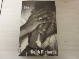 LIVRE MUSIQUE James FOX Keith RICHARDS LIFE ROLLING STONES 2010 660p.            - Música