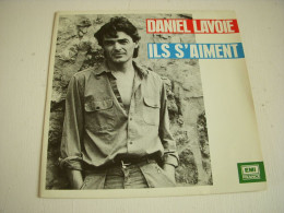 DISQUE VINYL 45 Tours Daniel LAVOIE : ILS S'AIMENT - HOTEL                       - Other