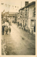 CARTE PHOTO - Fête , Tir à L'arc, Vue à Localiser. - Zu Identifizieren