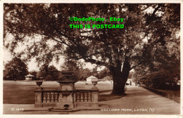 R438525 Luton. Wardown Park. Valentine. RP. 1938 - Monde