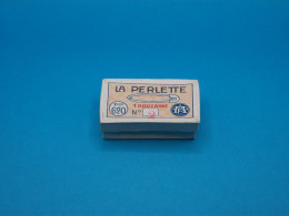 Boîte En Carton Ancienne - Epingles De Sûreté La Perlette N°2 - Cajas