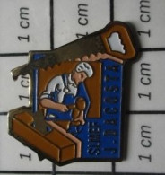 911B Pin's Pins / Beau Et Rare : MARQUES / MENUISIER  SCIE RABOT SLMEF J DACOSTA - Marques