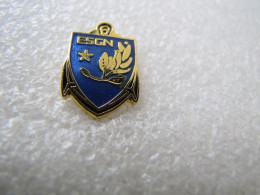 PIN'S   MILITARIA  GENDARMERIE   E S G N      Email Grand Feu - Militaria