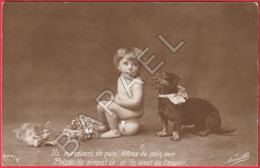 Petit Garçon Au Pot Accompagné D'un Chat Et D'un Chien - ''Ils Manquent De Pain  ...'' - Heimat