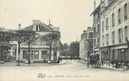 BRUNOY - Place Et Rue De La Gare. - Brunoy