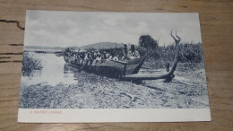 KENYA ? A Native Canoe................ BE-18403 - Kenya