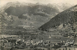 73* BOURG ST MAURICE  Les Casernes   (CPSM Petit Format)   MA80-0728 - Bourg Saint Maurice