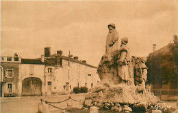 85* STE HERMINE  Monument Clemenceau                MA81.1420 - Sainte Hermine