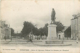 45* PITHIVIERS   Statue  Duhamel Dumonceau        MA86,0509 - Pithiviers