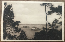 CPA CARANTEC 29 L'Ile Louet Et Le Château Du Taureau - Carantec