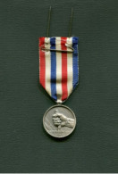 Médaille Des Cheminots SNCF 1951 Ch. Favre-Bertin Cartouche Nominatif - Professionnels / De Société