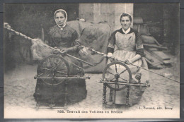 Région De La Bresse - Travail Des Veillées - Artisanat - Coutumes - Fileuses De Laine Et Les Rouets - Auvergne