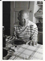 PICASSO PHOTOGRAPH By ROBERT DOISNEAU - Entertainers